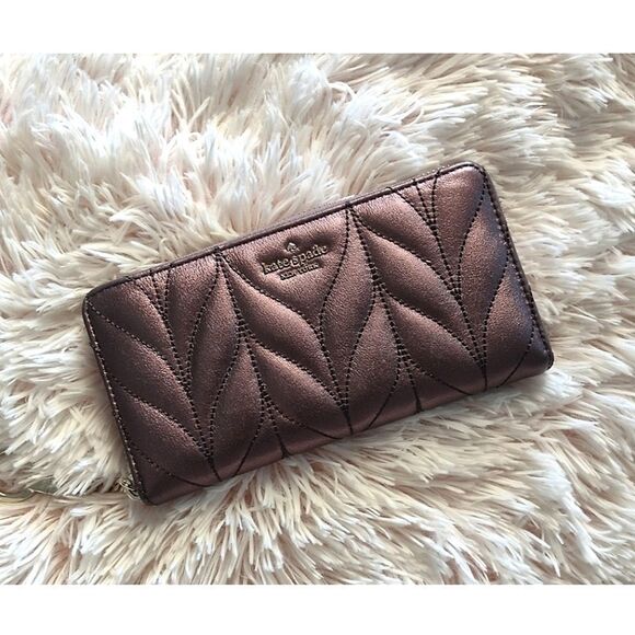 Kate Spade New York Briar Lane Quilted Neda Wallet - Picture 1 of 7